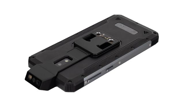 MDT665 rugged handheld scanning barcode in warehouse environment for inventory management.
